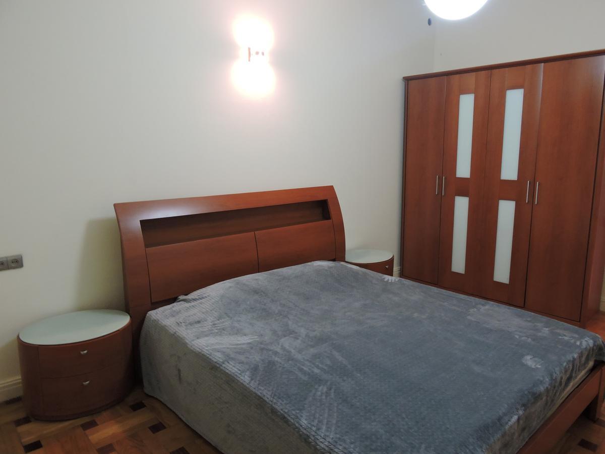 1 Shota Rustaveli Avenue Daire Tiflis Dış mekan fotoğraf