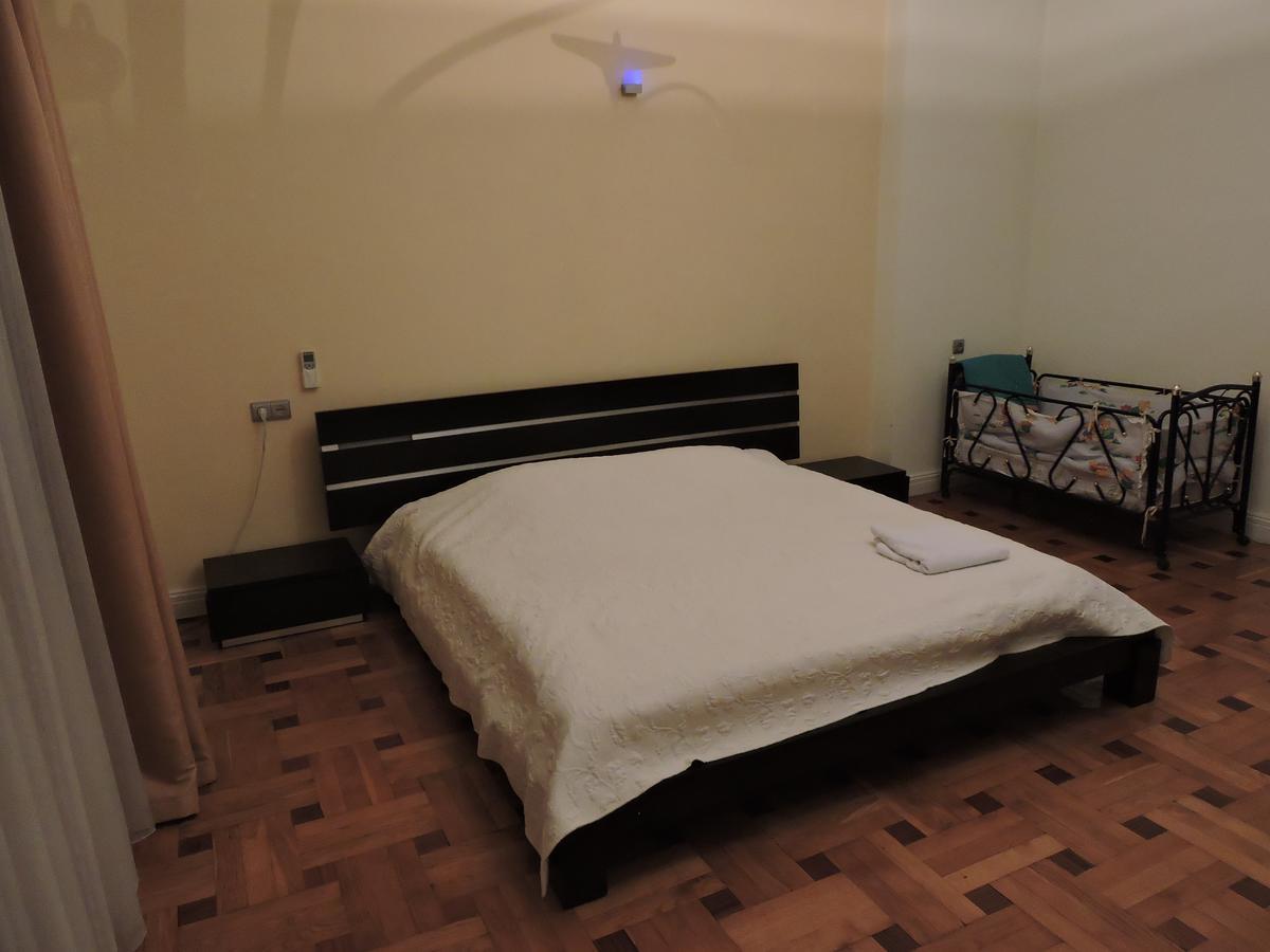 1 Shota Rustaveli Avenue Daire Tiflis Dış mekan fotoğraf